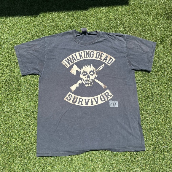 American Vintage Other - VTG 00’s The Walking Dead Faded Black Show Tee